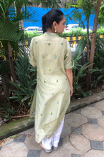 Load image into Gallery viewer, The Garden Kurta
